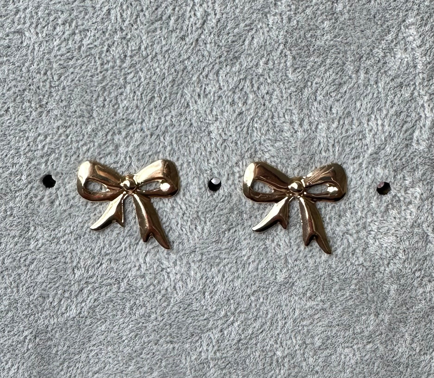 Bow earrings